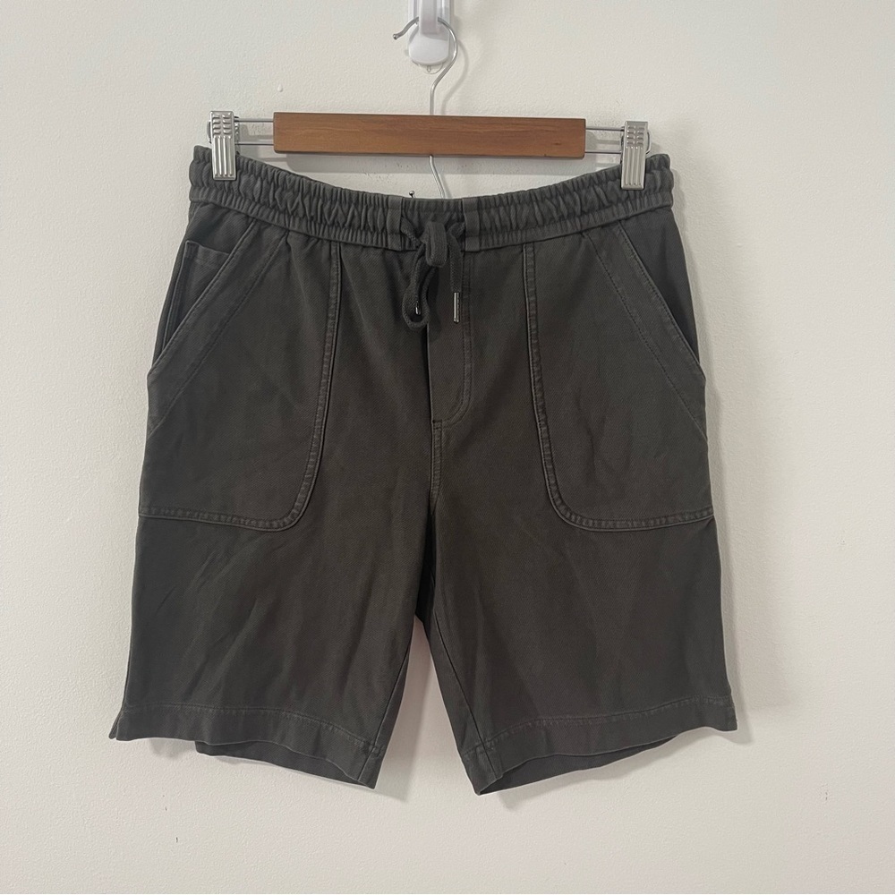 Athleta Cypress Green Elastic Waist Stretchy Pull On Farallon Bermuda Short - Picture 2 of 13